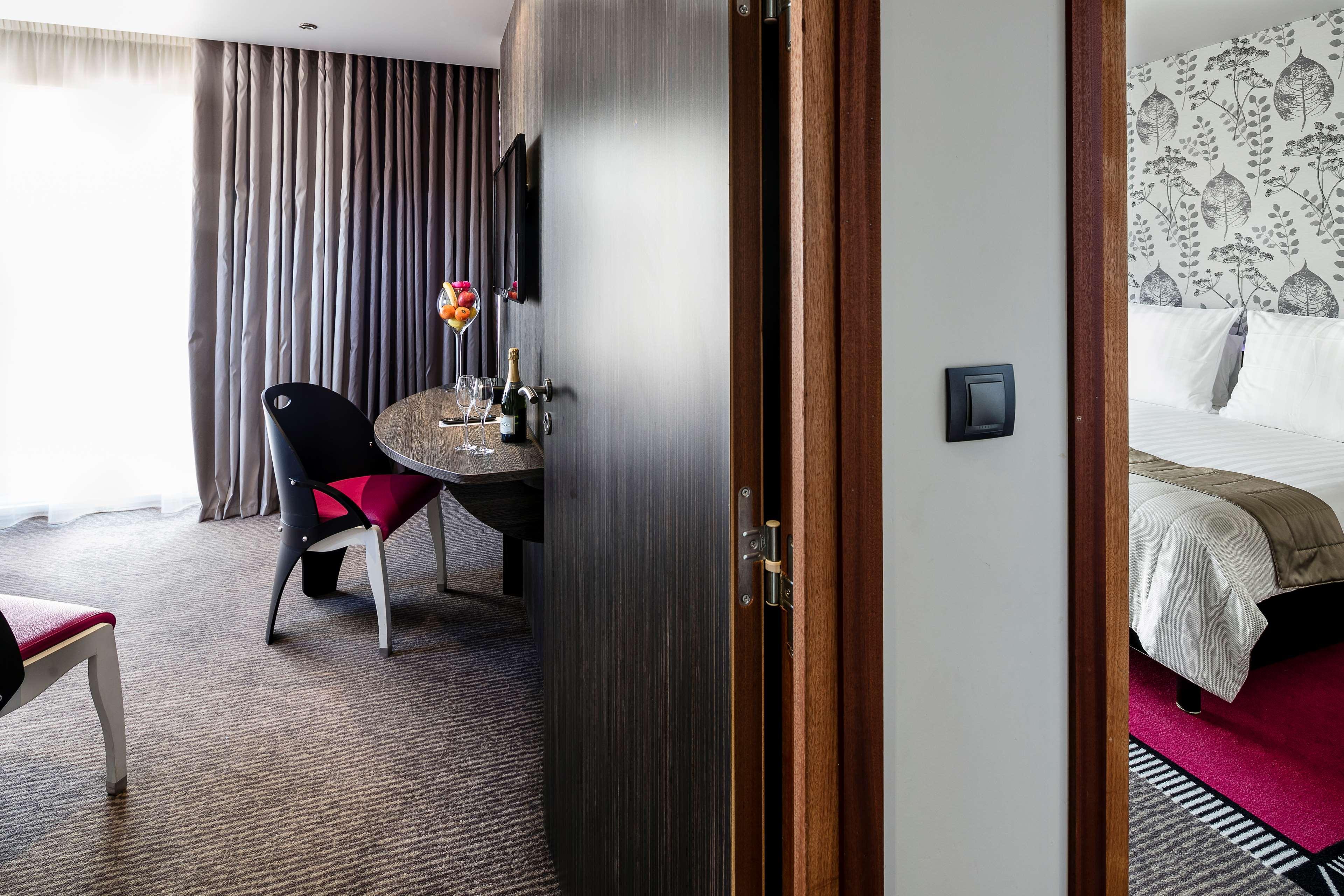 Best Western Premier Le Patio Des Artistes Wellness Jacuzzi Cannes Exteriér fotografie